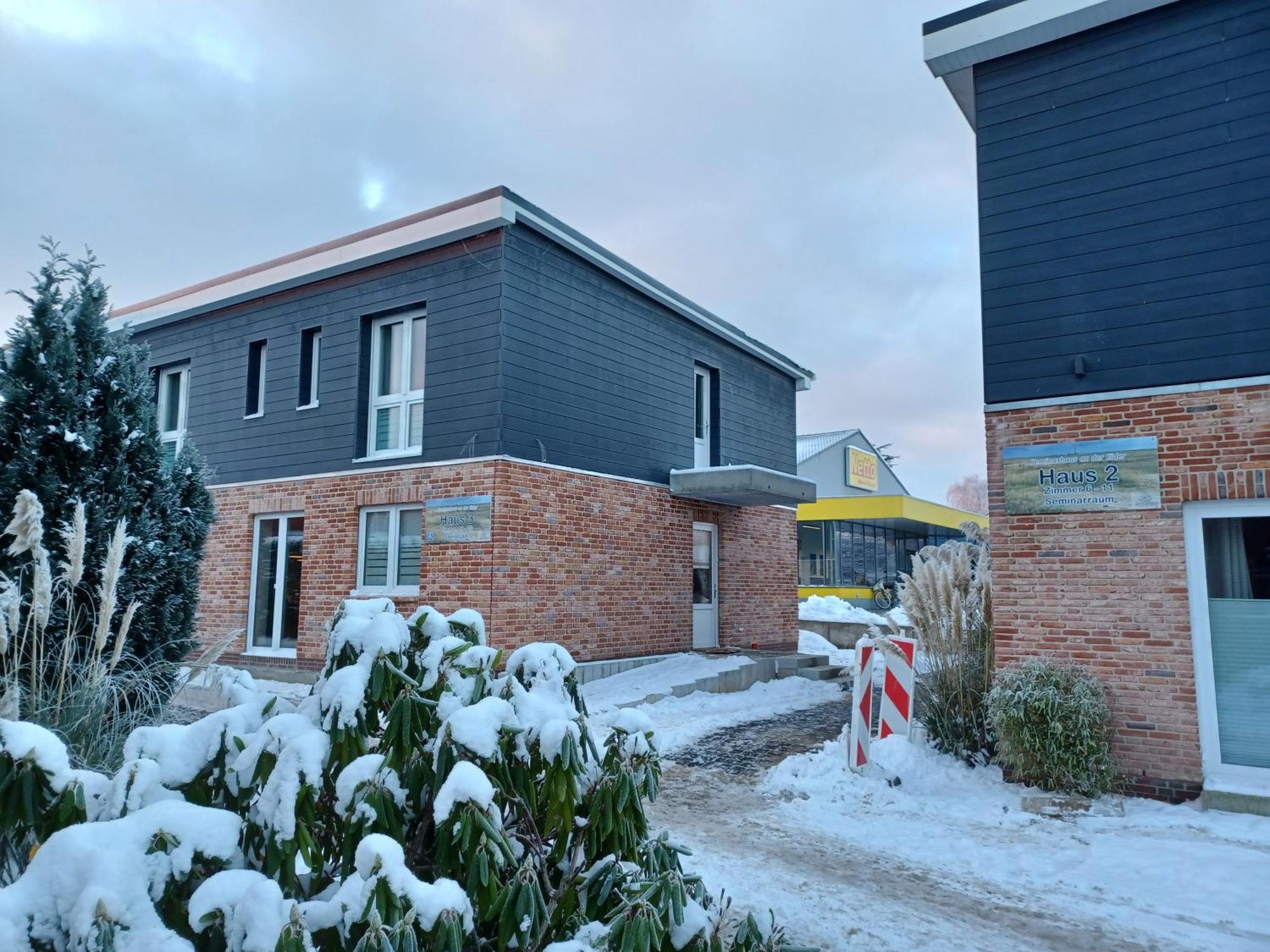 Tönning Sportpension "Seminarhaus An Der Eider" מראה חיצוני תמונה